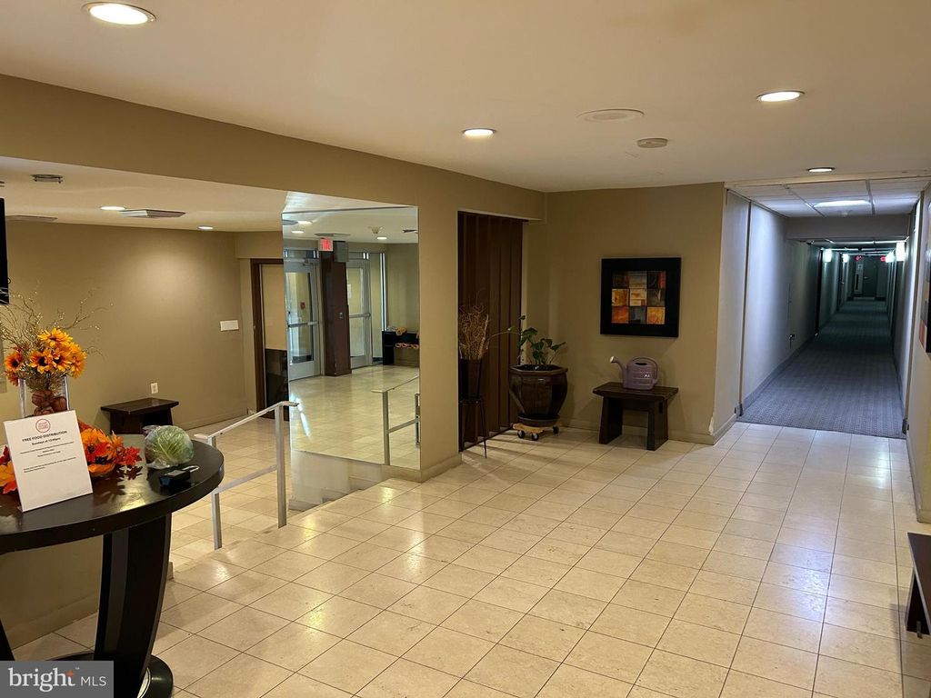 Image 8 of property listing at 7333 NEW HAMPSHIRE AVE #1107-N, Takoma Park, MD 20912