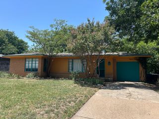 4720 Lowell Lane, Fort Worth, TX 76133