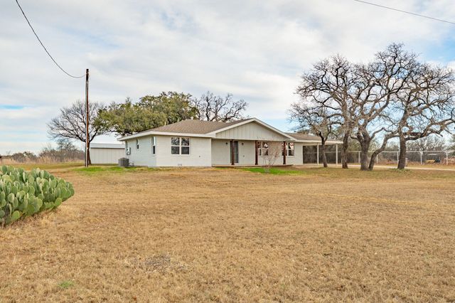 3041 Old Bunger Road S, Graham, TX 76450