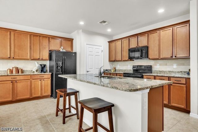 3216 Birch Tree LN, Alva, FL 33920