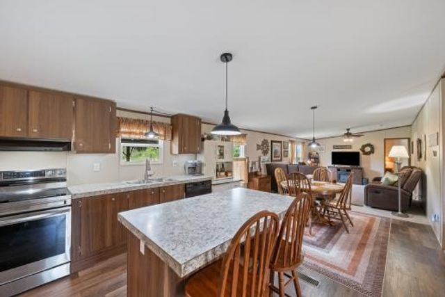 7112 Cobb Rd, Christiana, TN 37037