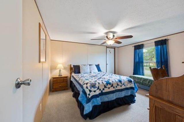 7112 Cobb Rd, Christiana, TN 37037