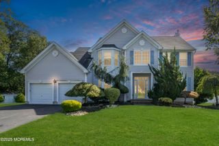 7 Kensington Court, Jackson, NJ 08527