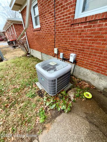 1424 Delmar Ln, Louisville, KY 40216