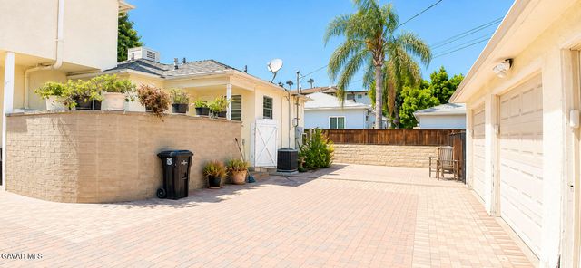 1906 Jackson Street, Burbank, CA 91504
