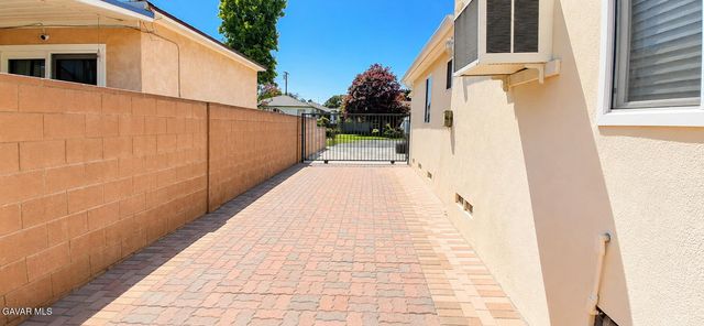 1906 Jackson Street, Burbank, CA 91504