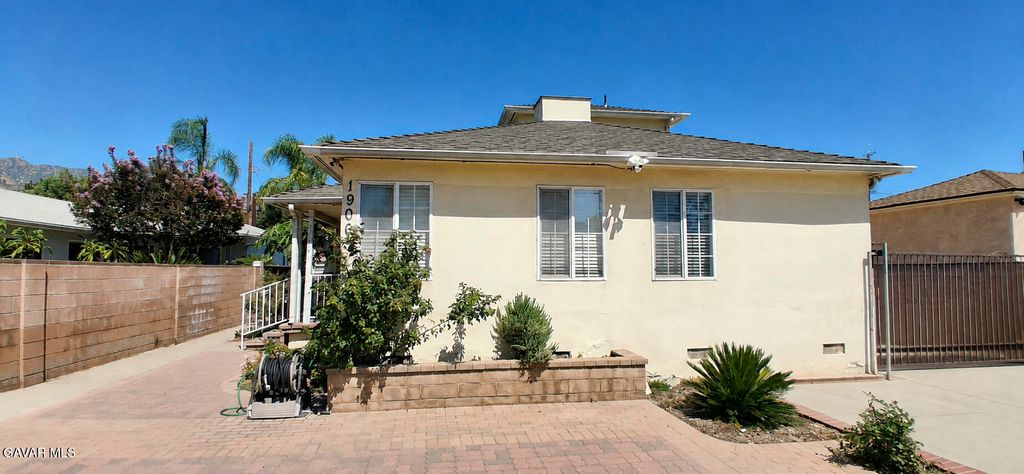 1906 Jackson Street, Burbank, CA 91504
