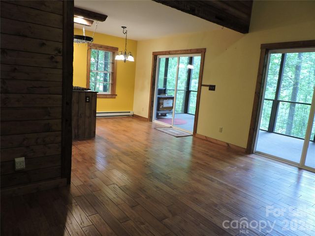 963 Melton Branch Road, Bakersville, NC 28705