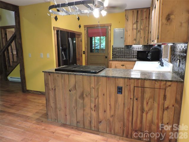 963 Melton Branch Road, Bakersville, NC 28705