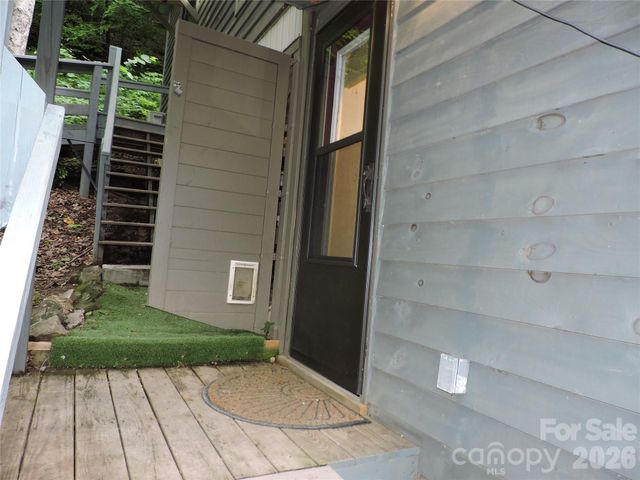 963 Melton Branch Road, Bakersville, NC 28705