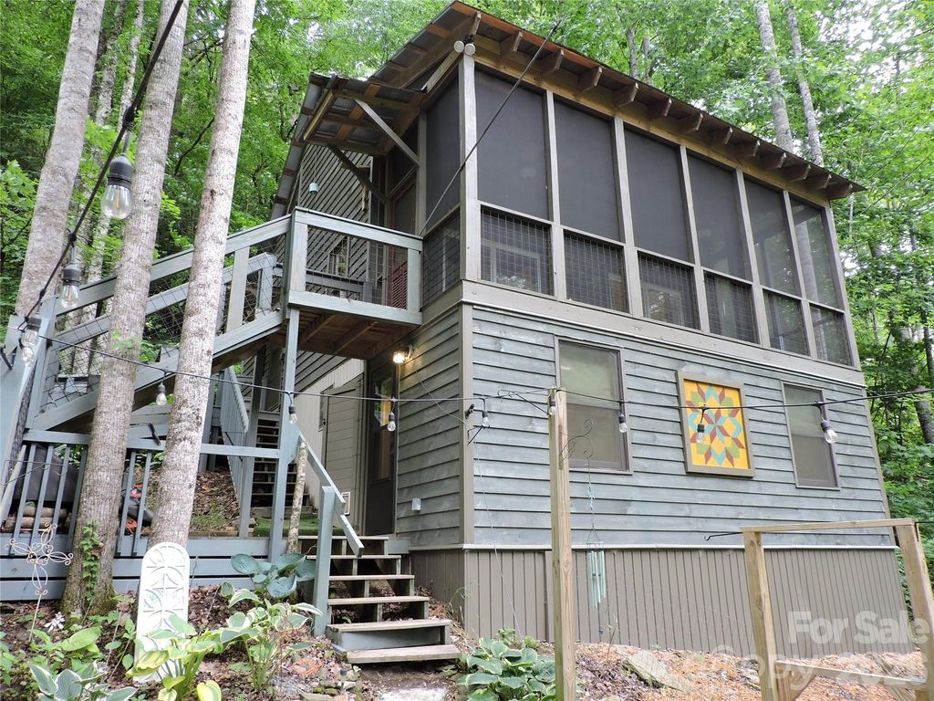 963 Melton Branch Road, Bakersville, NC 28705