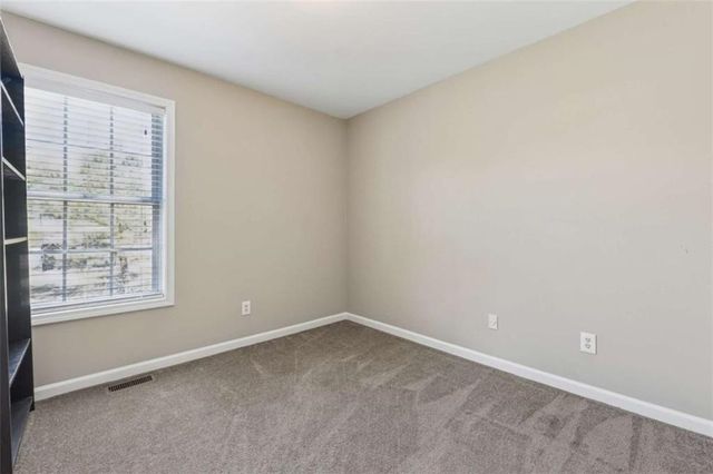 2311 Fall Creek Landing, Loganville, GA 30052