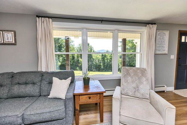 16 Currier Avenue, Peterborough, NH 03458
