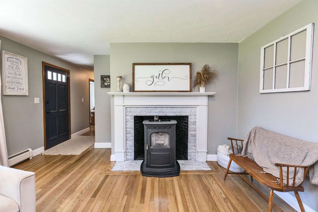 16 Currier Avenue, Peterborough, NH 03458