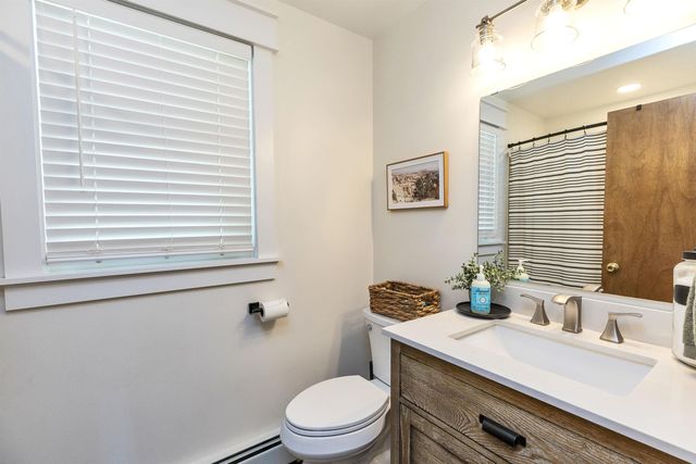 16 Currier Avenue, Peterborough, NH 03458