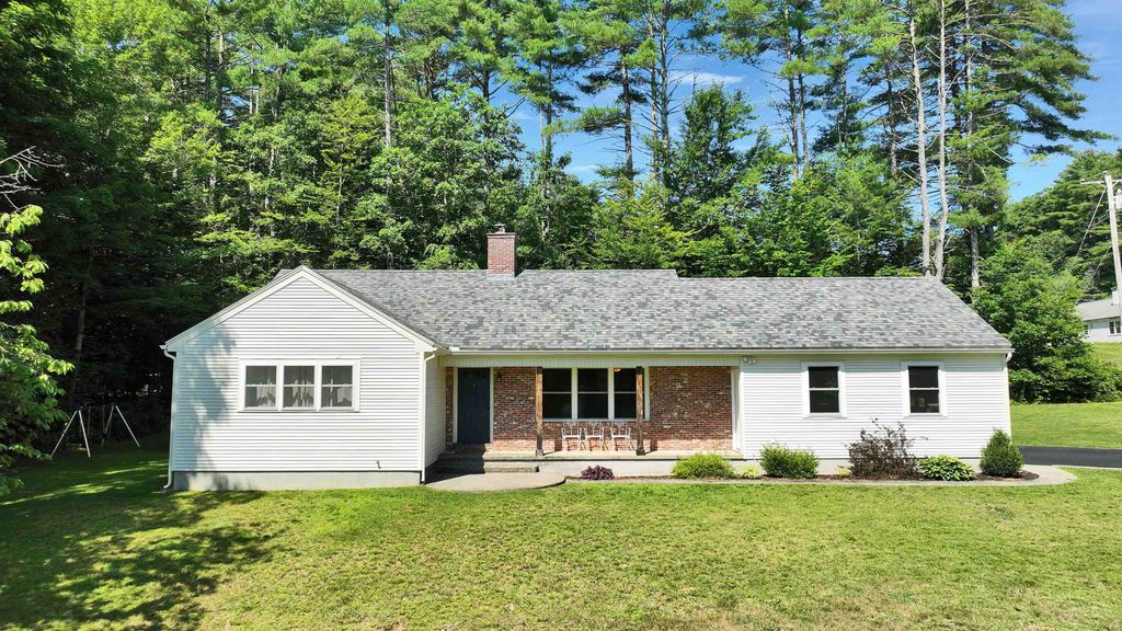 16 Currier Avenue, Peterborough, NH 03458
