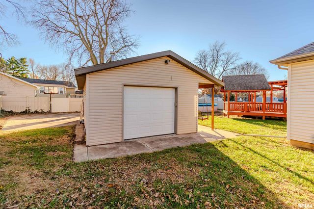 2104 MARIGOLD Drive, Pekin, IL 61554