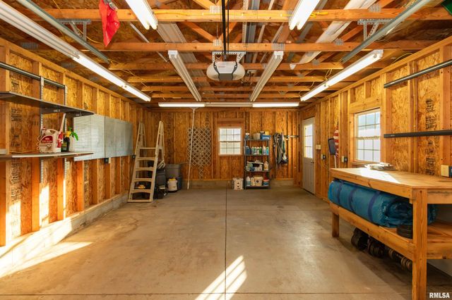 2104 MARIGOLD Drive, Pekin, IL 61554