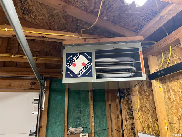 2104 MARIGOLD Drive, Pekin, IL 61554