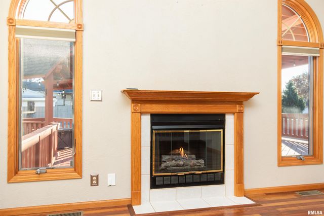 2104 MARIGOLD Drive, Pekin, IL 61554