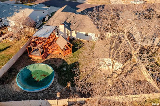 2104 MARIGOLD Drive, Pekin, IL 61554