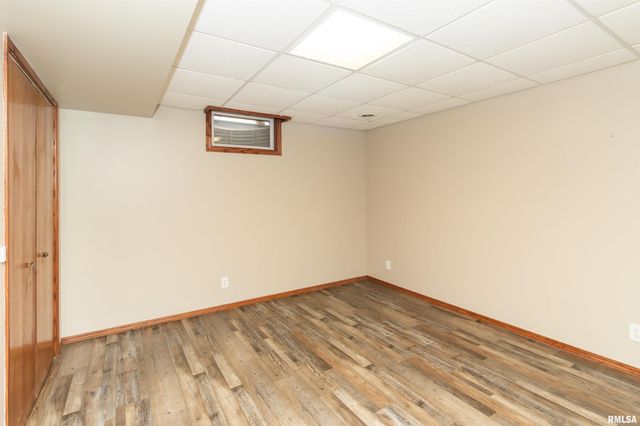 2104 MARIGOLD Drive, Pekin, IL 61554