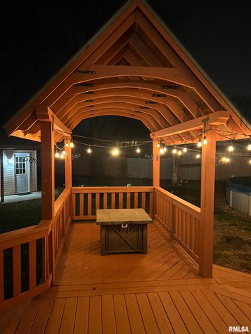 2104 MARIGOLD Drive, Pekin, IL 61554