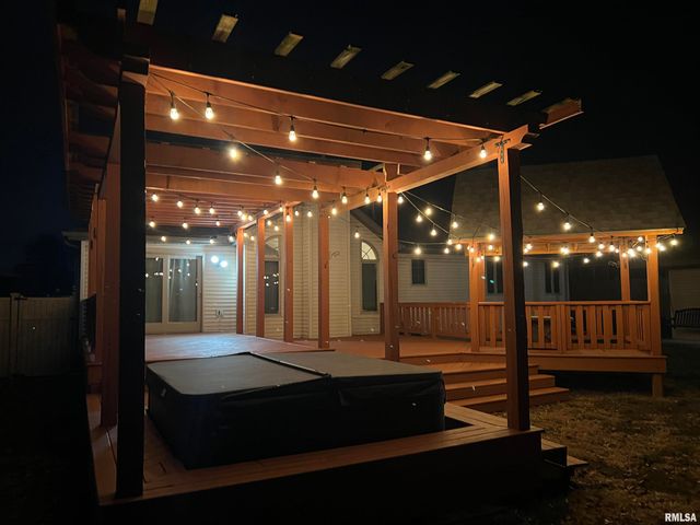 2104 MARIGOLD Drive, Pekin, IL 61554