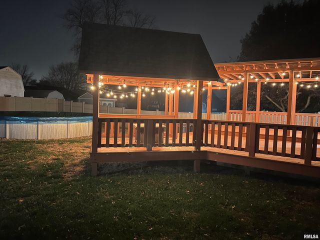 2104 MARIGOLD Drive, Pekin, IL 61554