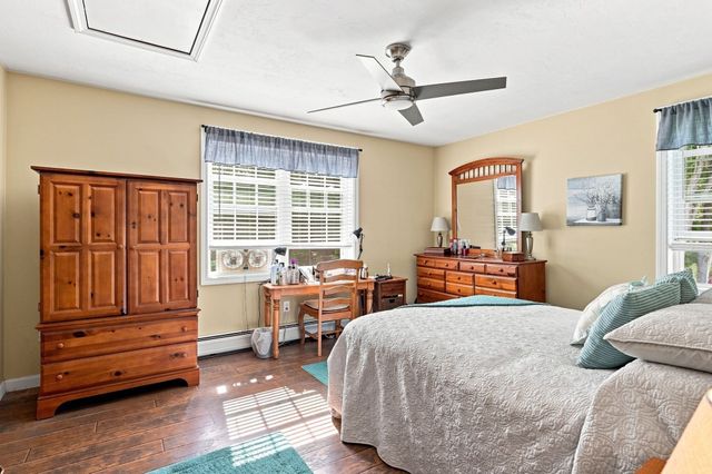 61 Breakneck Rd, Sturbridge, MA 01566