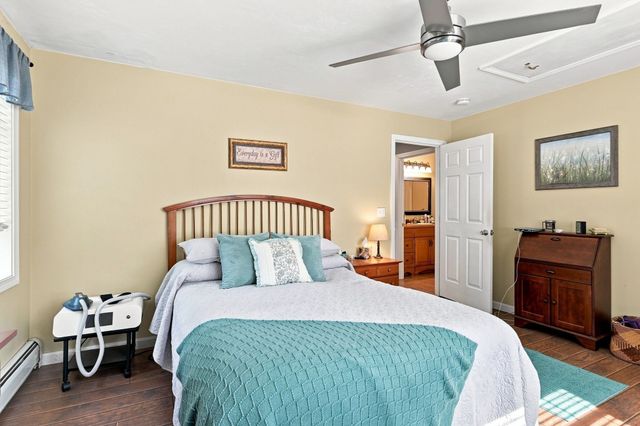 61 Breakneck Rd, Sturbridge, MA 01566