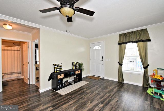 233 HEMLOCK DR, Doylestown, PA 18901