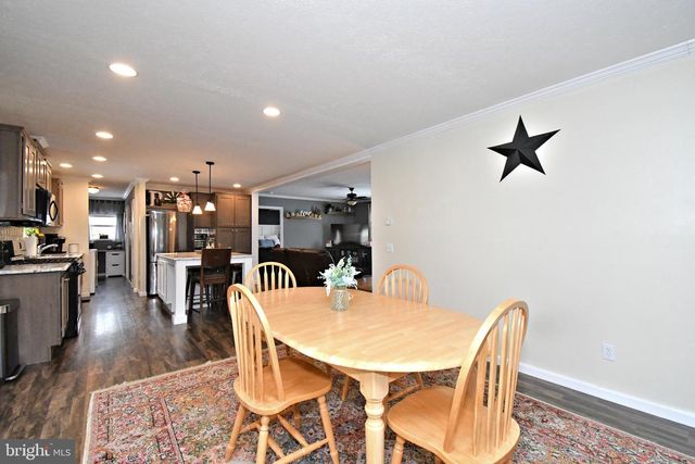 233 HEMLOCK DR, Doylestown, PA 18901