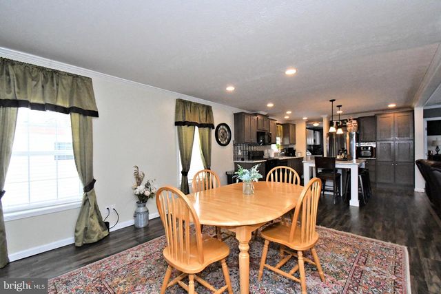 233 HEMLOCK DR, Doylestown, PA 18901