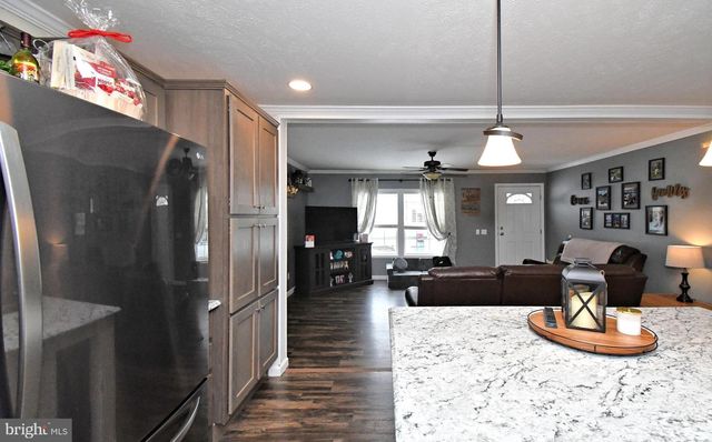 233 HEMLOCK DR, Doylestown, PA 18901