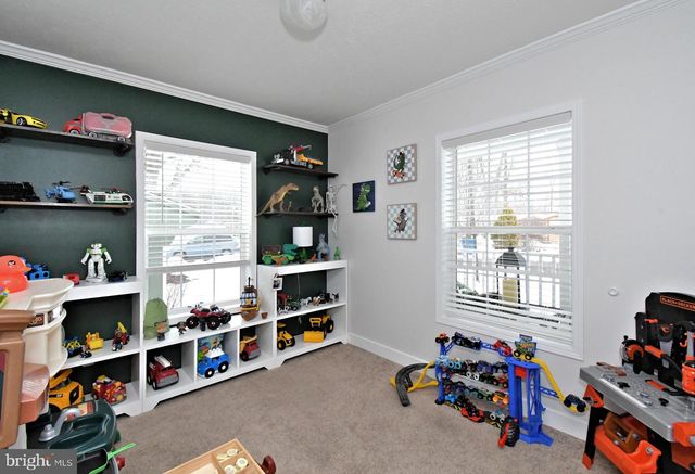 233 HEMLOCK DR, Doylestown, PA 18901