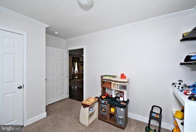 233 HEMLOCK DR, Doylestown, PA 18901