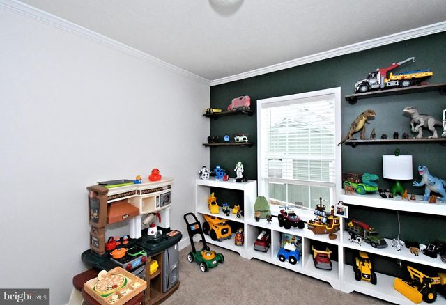 233 HEMLOCK DR, Doylestown, PA 18901