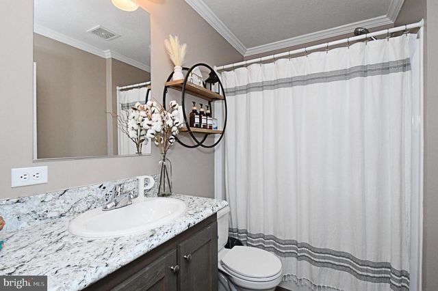 233 HEMLOCK DR, Doylestown, PA 18901