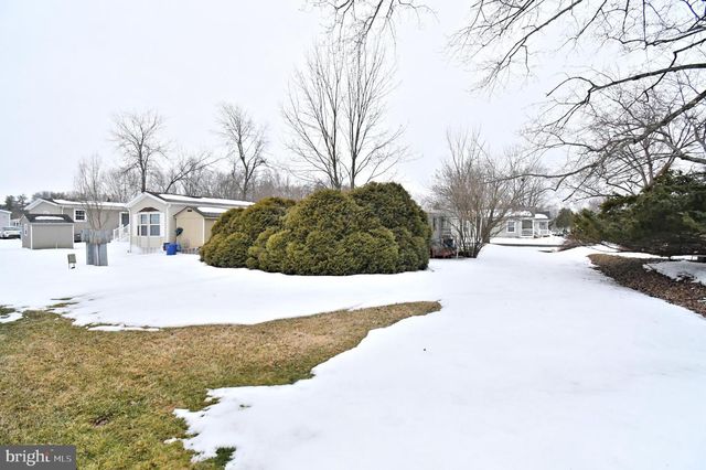 233 HEMLOCK DR, Doylestown, PA 18901