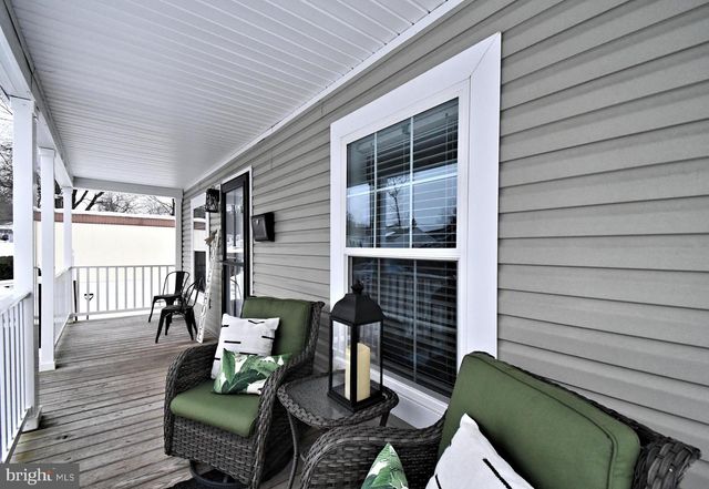 233 HEMLOCK DR, Doylestown, PA 18901