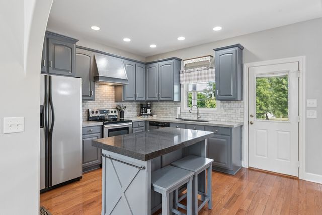 609 Statesville Rd, Watertown, TN 37184