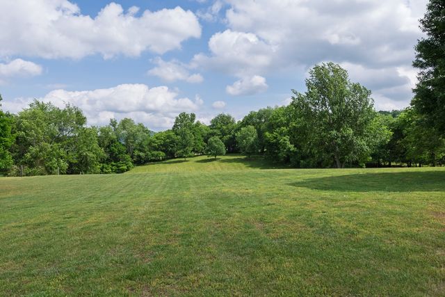 609 Statesville Rd, Watertown, TN 37184