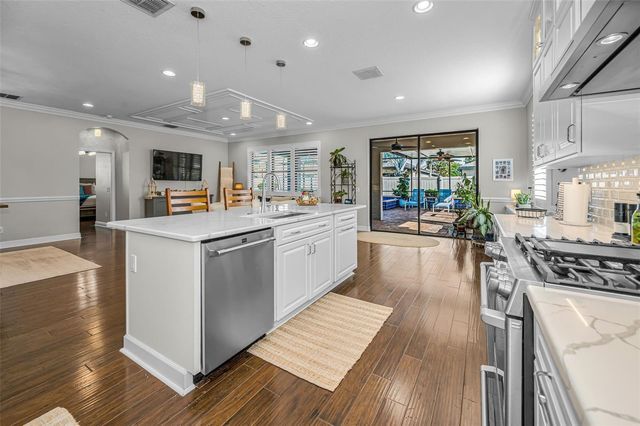 8449 BLUEVINE SKY DRIVE, Land O Lakes, FL 34637