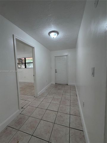 760 NE 131st St 760, North Miami, FL 33161