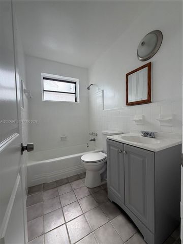 760 NE 131st St 760, North Miami, FL 33161