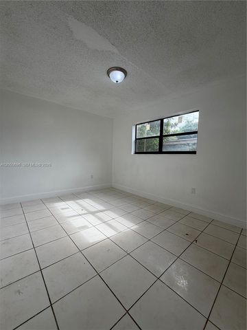 760 NE 131st St 760, North Miami, FL 33161
