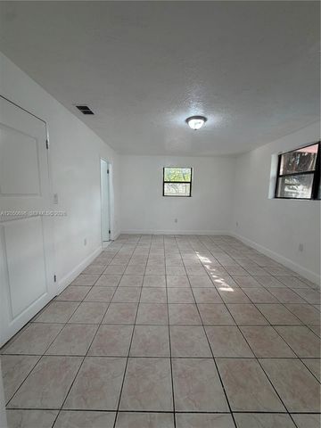 760 NE 131st St 760, North Miami, FL 33161