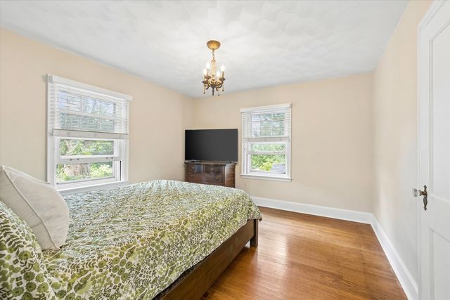 237 Ridgewood Avenue, Davenport, IA 52803