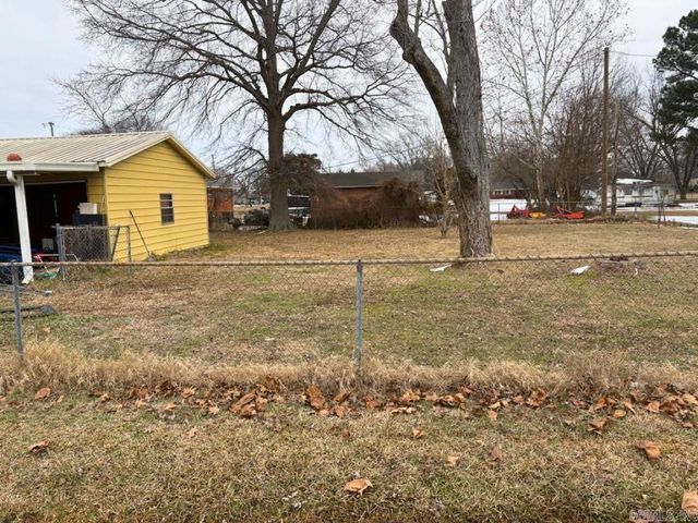 701 E 3rd Street, Carlisle, AR 72024